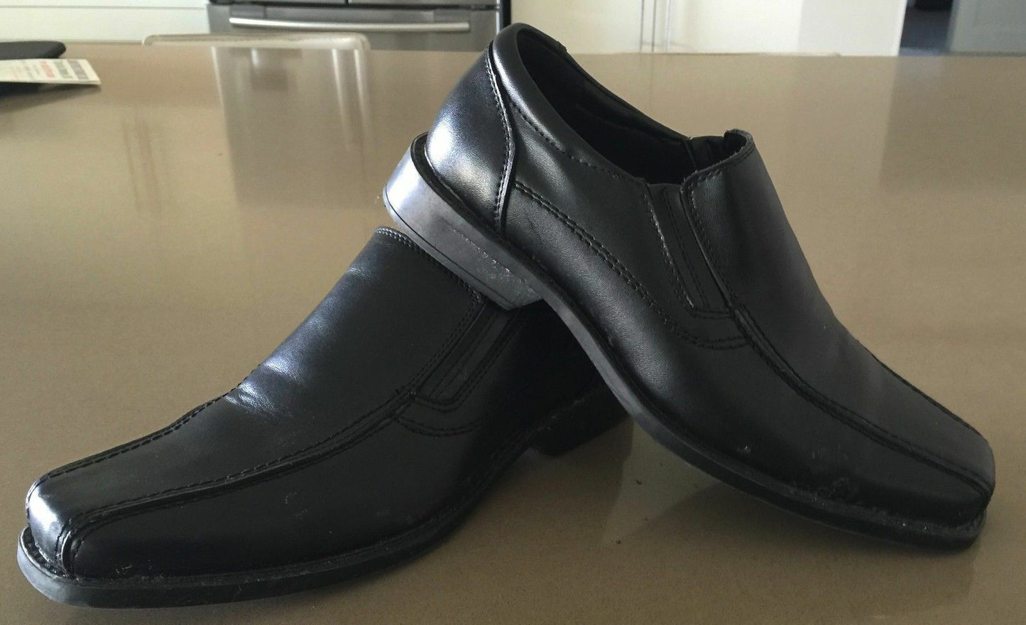 EZYWALKIN Dress Shoes Black Leather Slip On Mens Size 6 Great Condition Smart