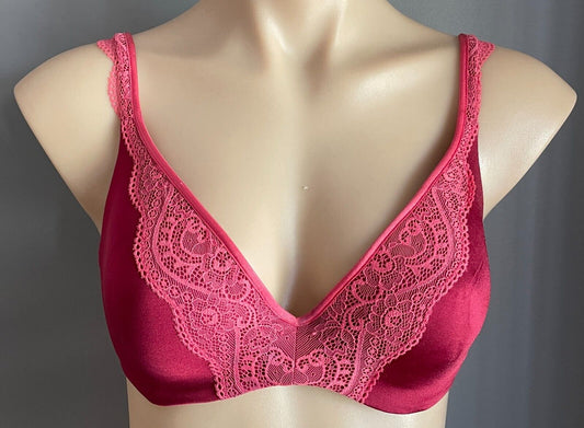 BERLEI Barely There Contour T Shirt Bra Burgundy Underwire Lace Trim Size 12 D