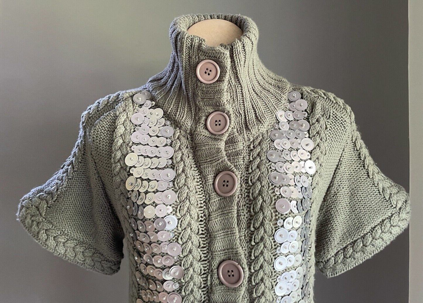 Chunky Jumper Khaki Knit Short Sleeve Button Up Long w Matte Sequins Size 10