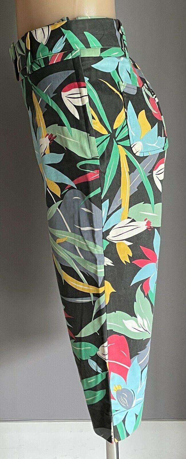 REVIVAL Crop Pants Tropical Floral Print Cropped Pants w Belt at Waist Size 14