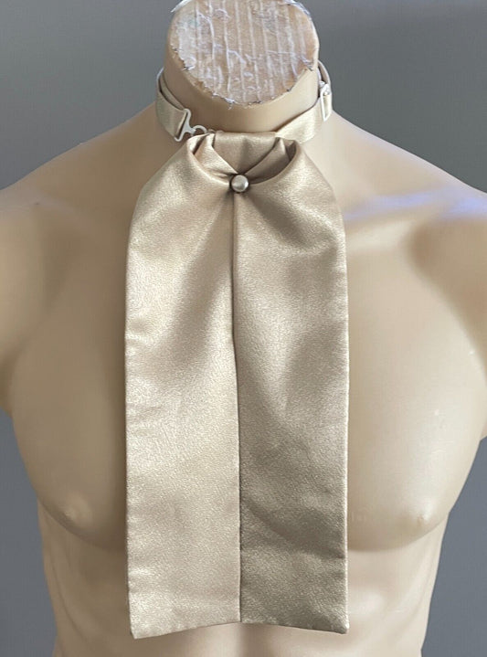 Vintage Mens Pre-Tied Necktie Cravat Gold Puff Adjustable Clasp Closure