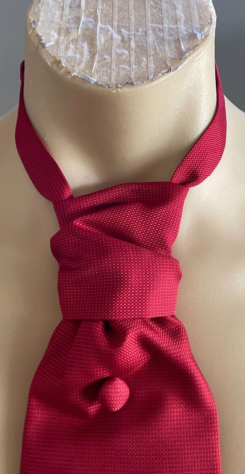 Vintage Mens Pre-Tied Necktie Cravat Red Jacquard Puff Adjustable Clasp Closure