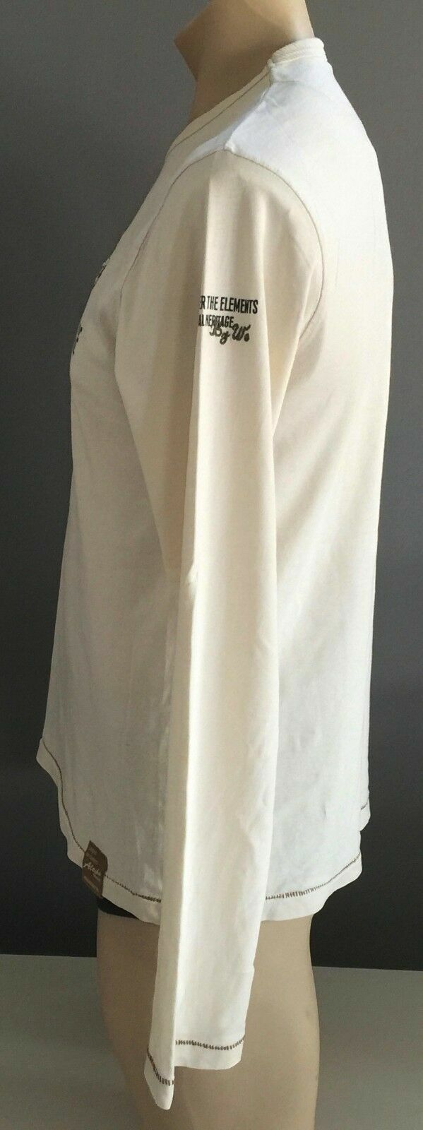 WE "Alaska" Top Motif Off White Long Sleeve T Shirt Mens Size L Souvenir Logo