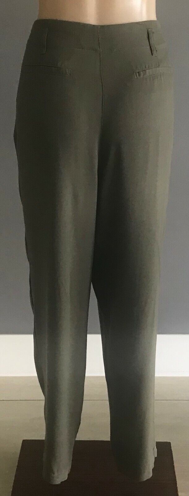 NOW Pants Khaki Pleated Full Length Trousers Ladies Size 14 Casual Work Wear