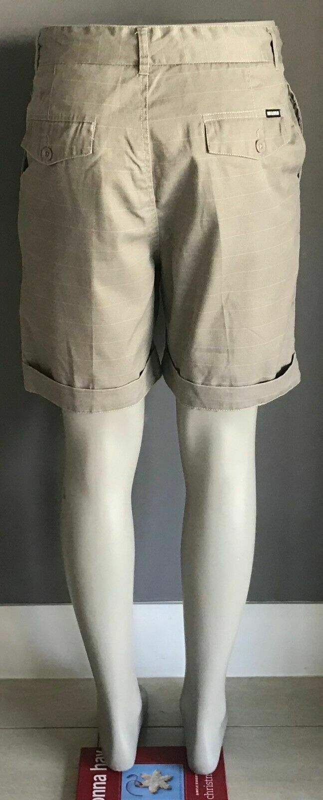 Long Shorts HURTLE Light Khaki Stripe Cuffed Leg Casual  Shorts Mens Size M