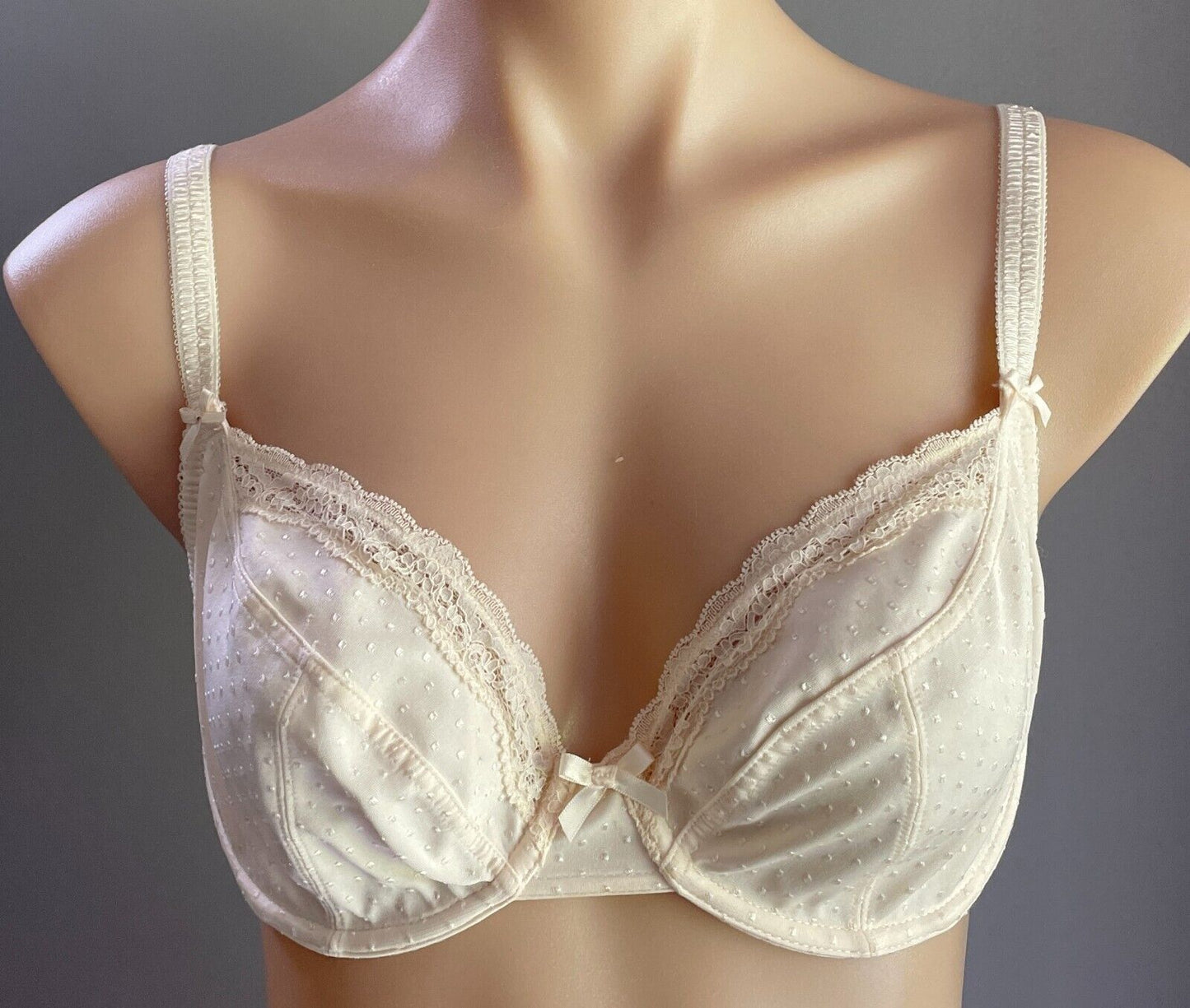 LIMITED EDITION 2 Bra Set Burgundy & Cream Underwire Adjustable Size 34DD 12DD