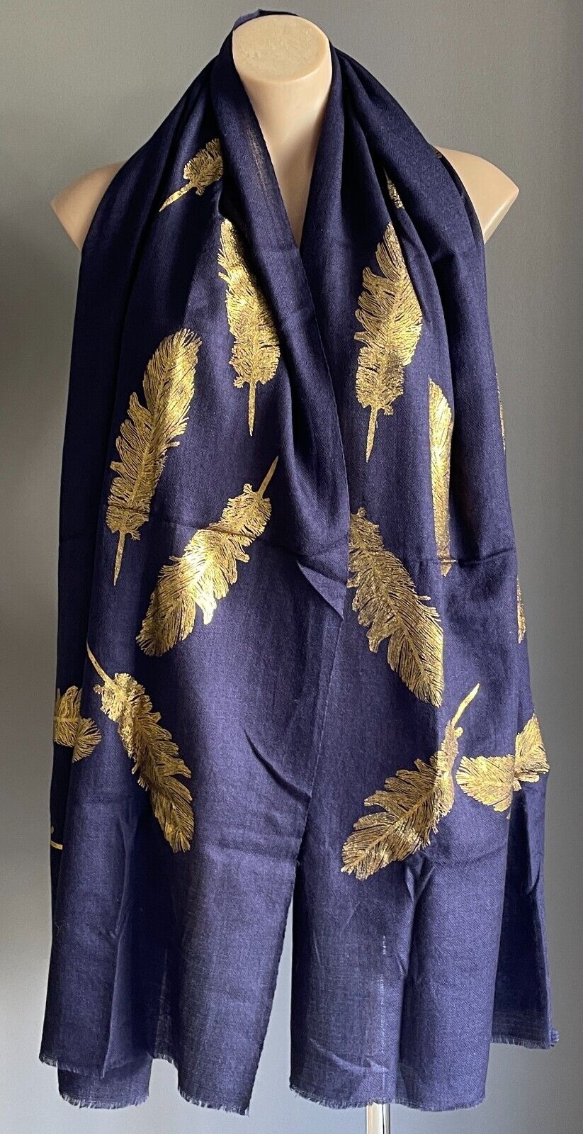 PASHMINA Scarf Blue and Gold Feather Print Rectangle NEW in Pack Gorgeous