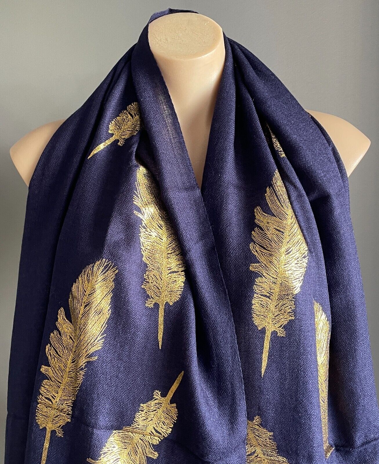 PASHMINA Scarf Blue and Gold Feather Print Rectangle NEW in Pack Gorgeous