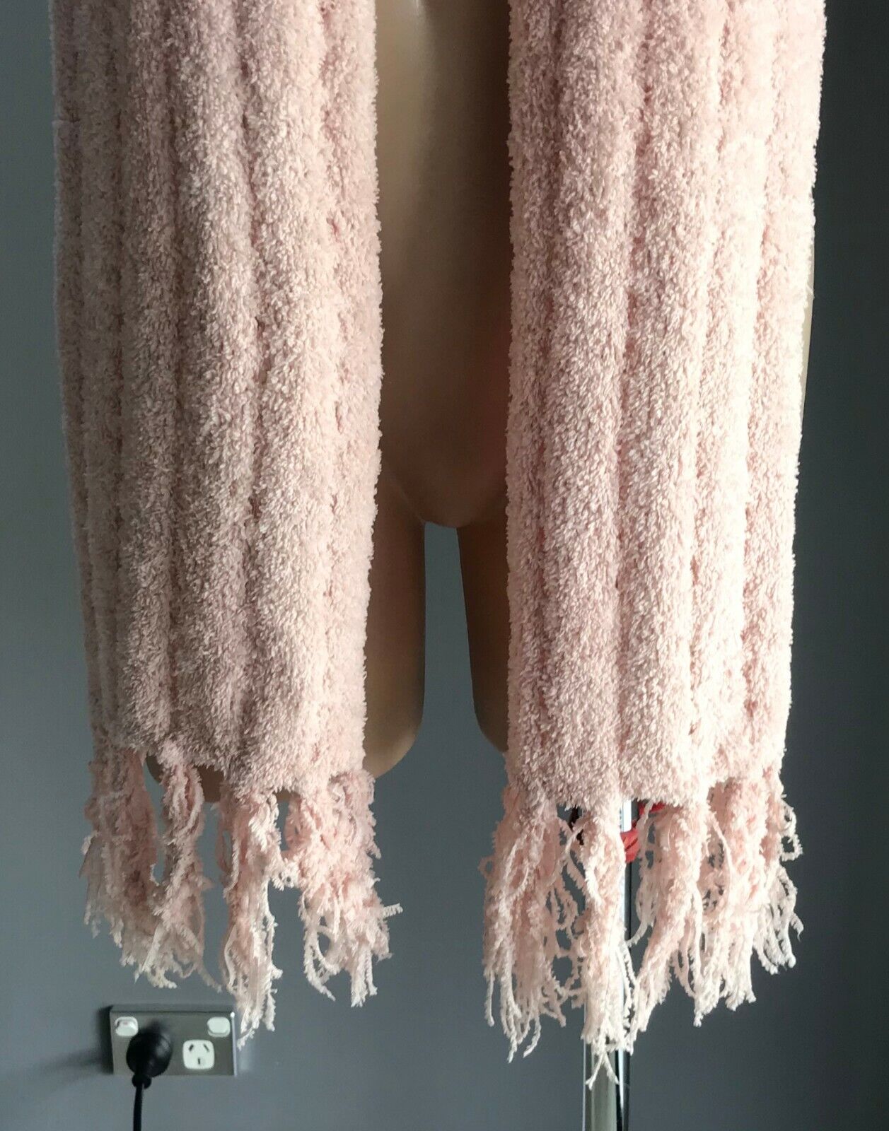 SCARF Handmade Knit Fluted Baby Pink Wool w Fringe Super Soft Wool Pile Long