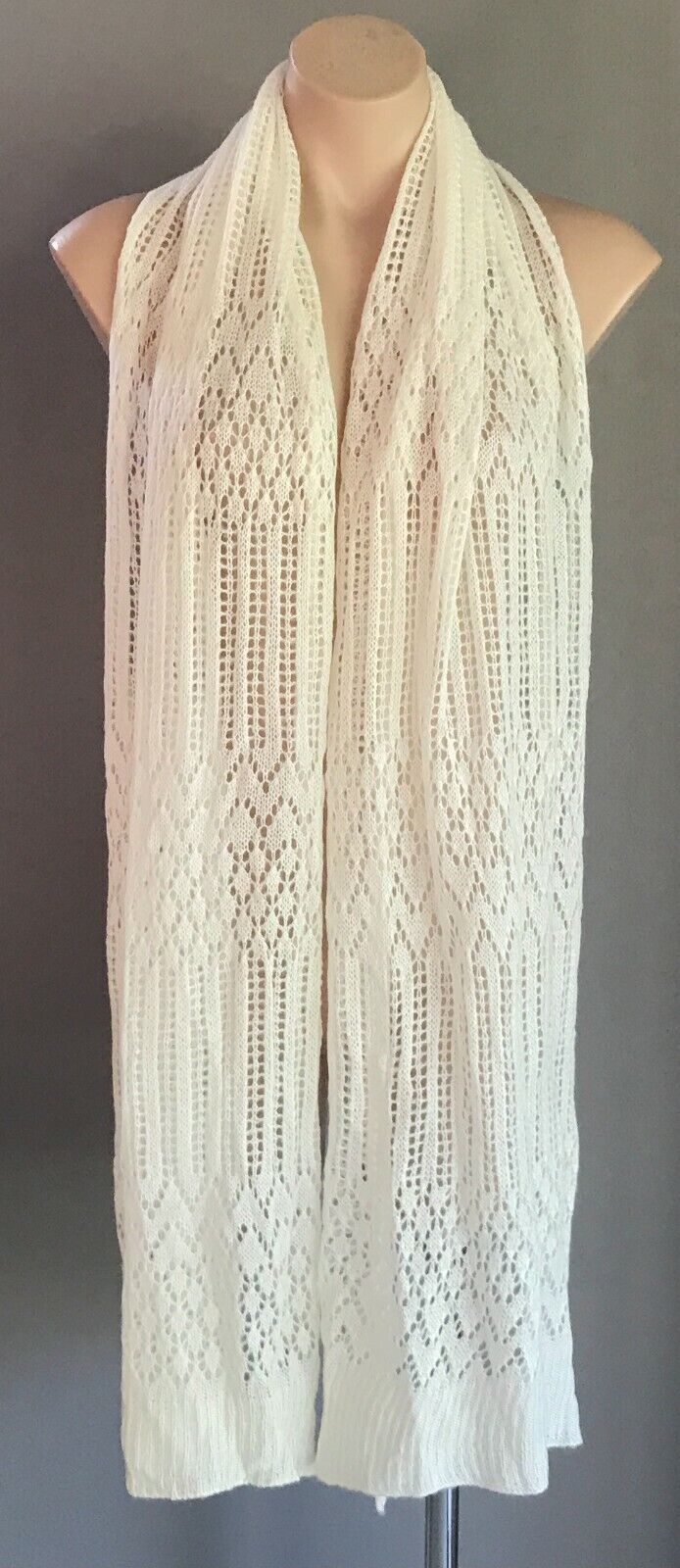 AMBER ROSE Neck Scarf Off White Decorative Knit Stitch Wide Rectangle NEW