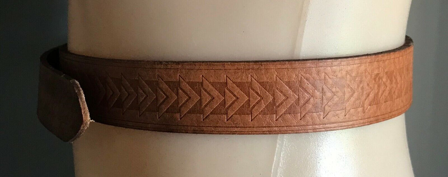 Mens LEATHER Belt 3cm Belt Embossed Tan w Bronze Buckle To Fit Waist 97 - 110cm