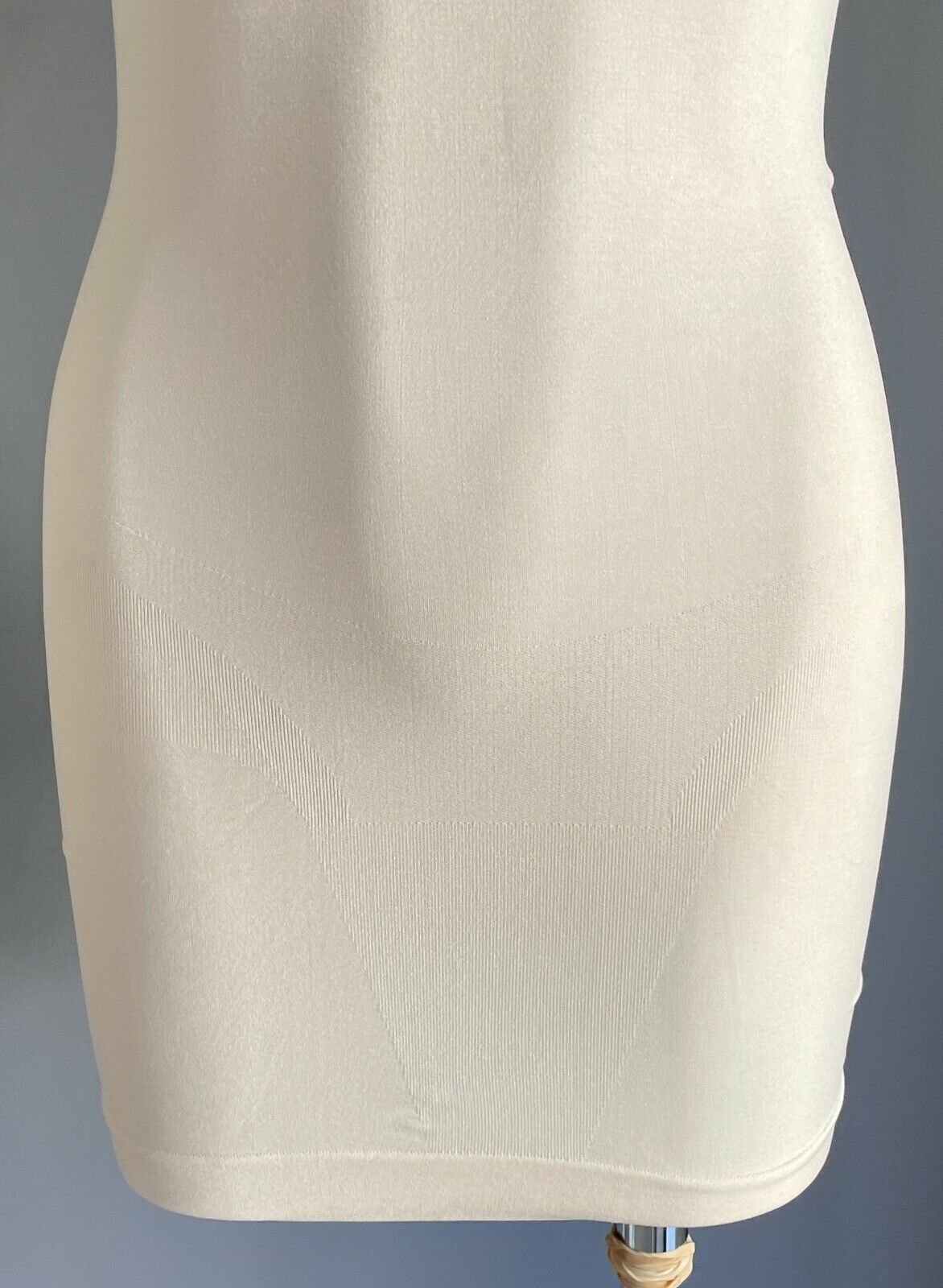 TRIUMPH Slip Dress ShapeWear Beige Seamless Strapless Mild Compression Size L