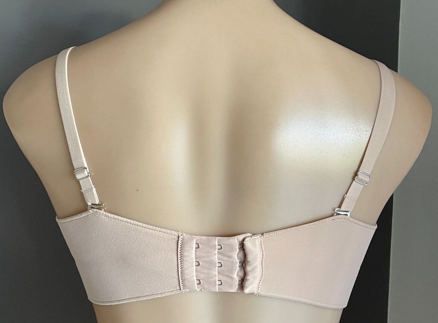 KAYSER Bra 14C Underwire Beige Moulded Smooth Cups 4 Way Convertible Strap 14 C