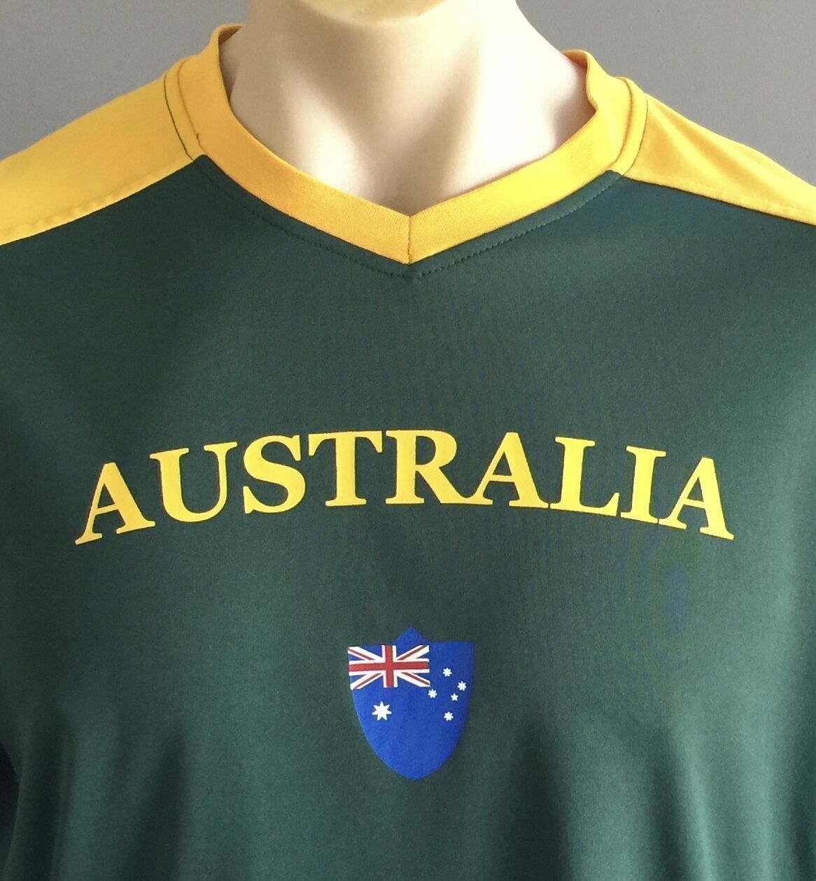 Mens Jacket DIADORA Green Gold Patriotic Australia Football Jersey No 10 Size L