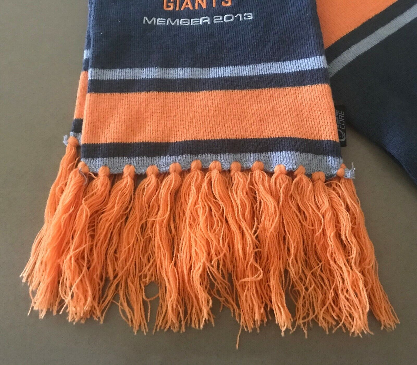 Fan Scarf GIANTS Football AFL GREATER WESTERN SYDNEY 2013 Member Knit Fringed