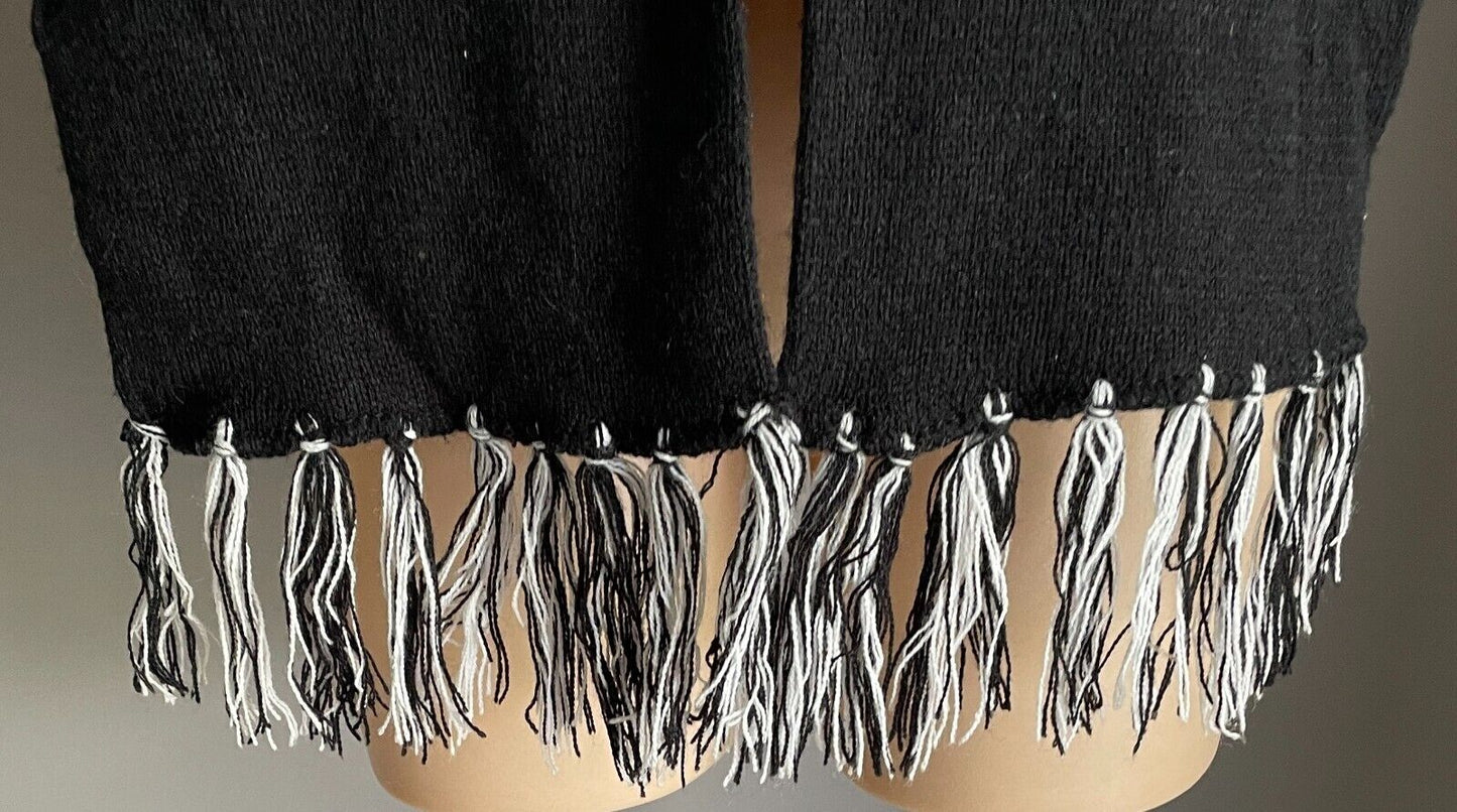 Fan Scarf COLLINGWOOD MAGPIES AFL Black White Knit Fringed Member 2013 Supporter