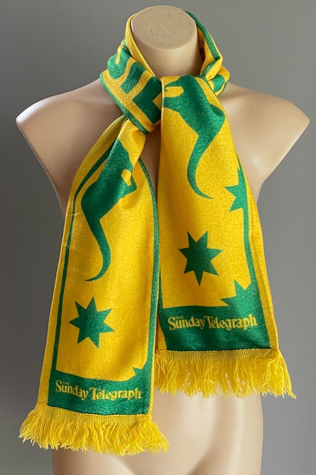 Fan Scarf SOCCEROOS GO AUSTRALIA 2010 Green Gold Fringed Football Soccer Promo