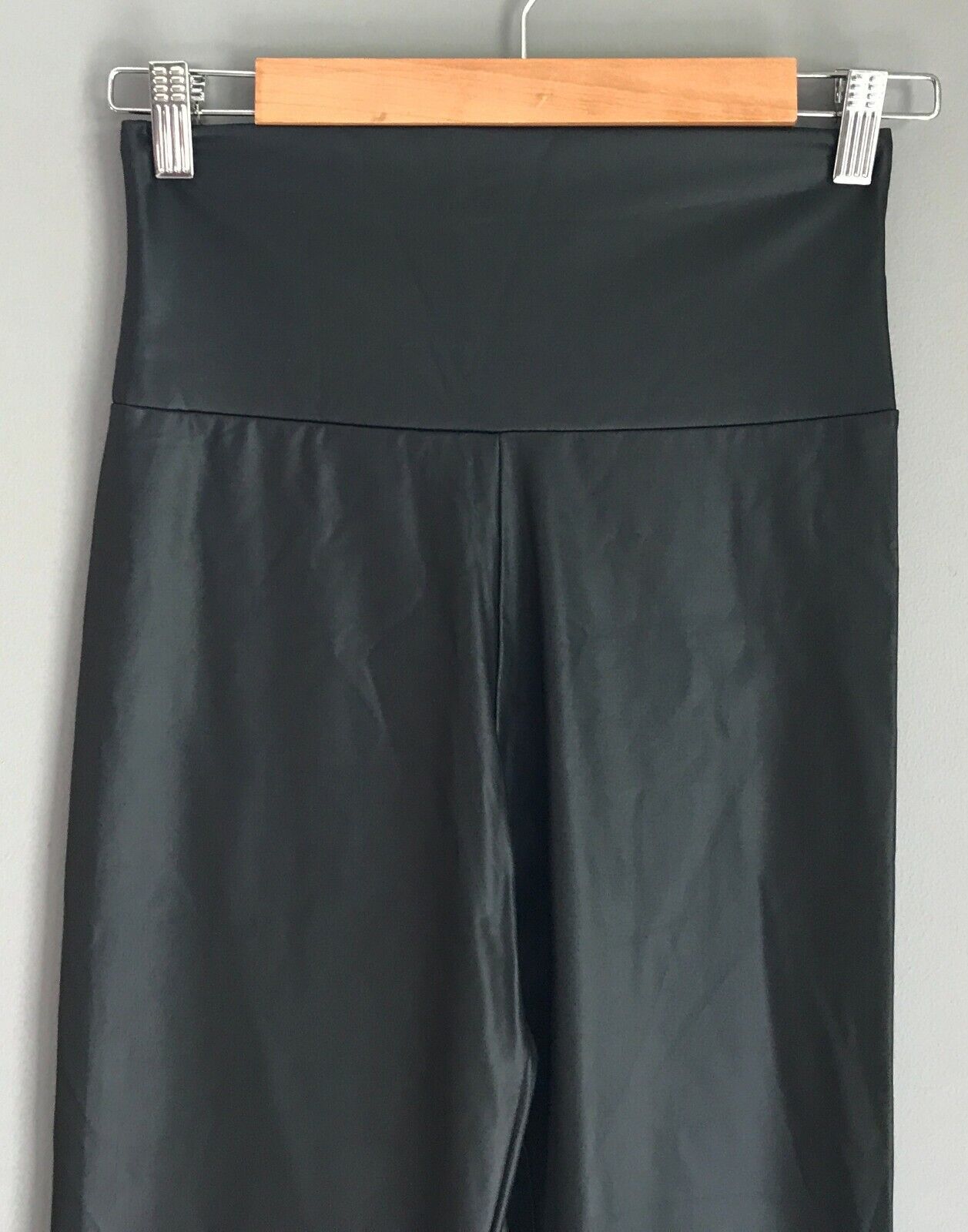 L Mex 30 Leggings Black MATTE Wet Look Fabric Long Stretch Size L 12 NEW