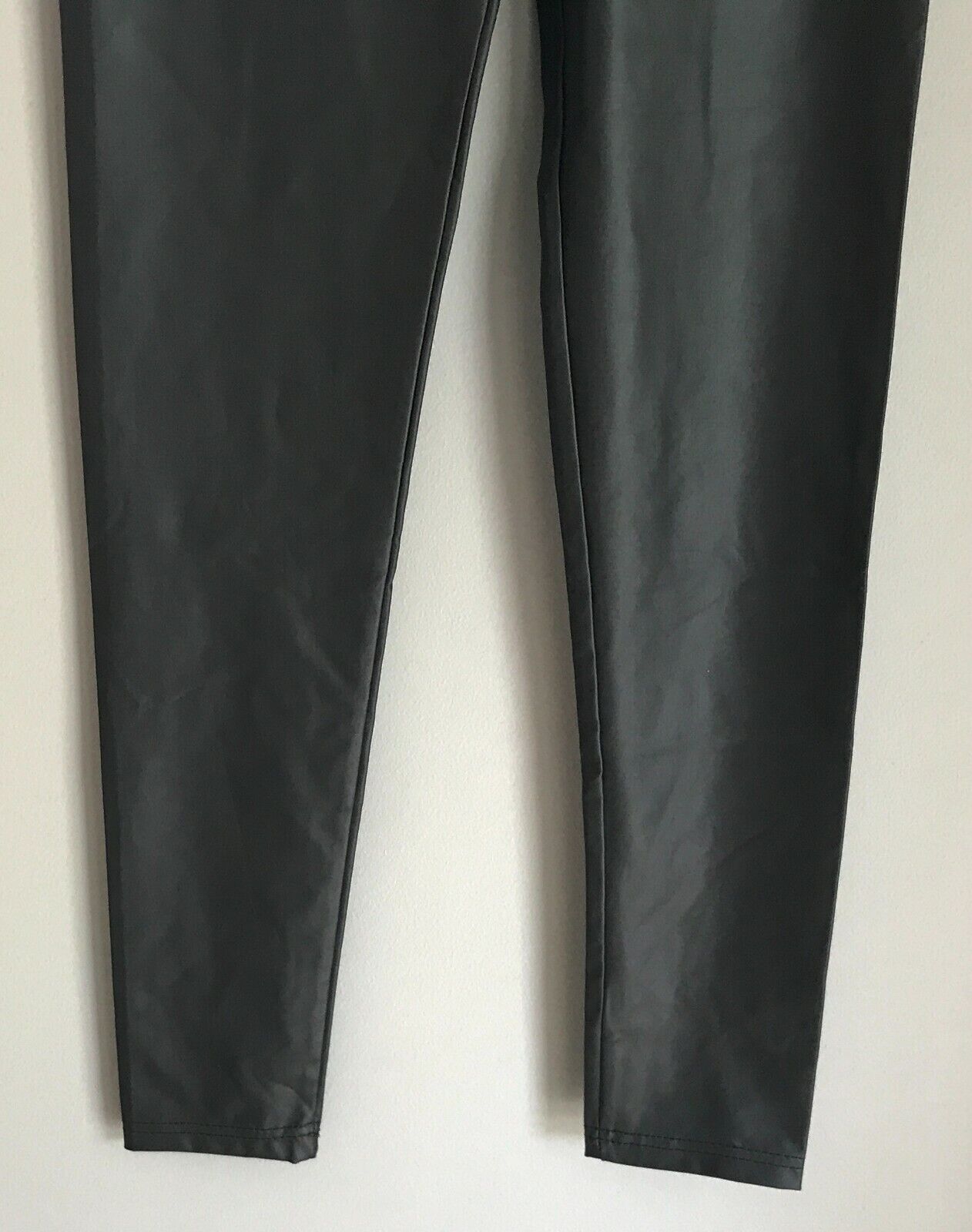L Mex 30 Leggings Black MATTE Wet Look Fabric Long Stretch Size L 12 NEW