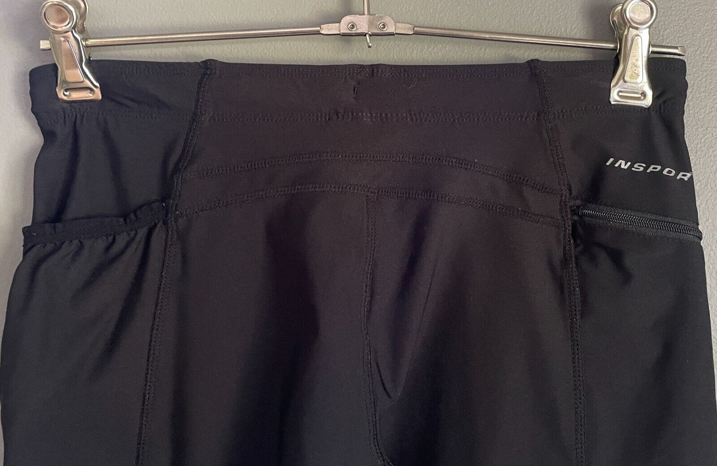INSPORT ATHLETIC Running Black 3/4 Tights Gym Sports Size 10 Activewear