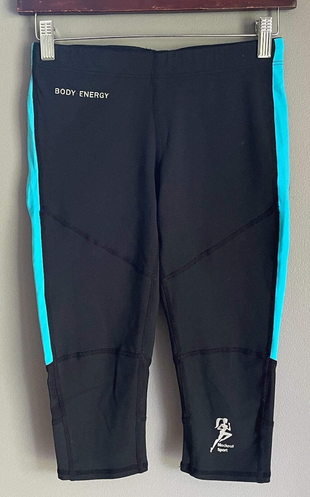 BLOCKOUT Body Energy Leggings Running Black Blue Stripe 3/4 Length Pants Size S