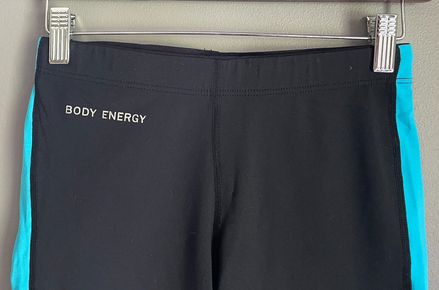 BLOCKOUT Body Energy Leggings Running Black Blue Stripe 3/4 Length Pants Size S