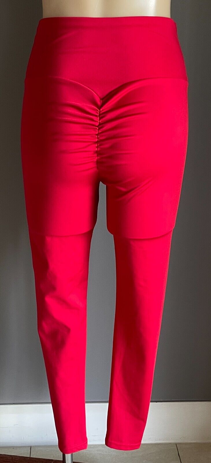 SCRUNCH BUTT Leggings Red Stretch Full Length Sz M 10 Activewear Long Pants
