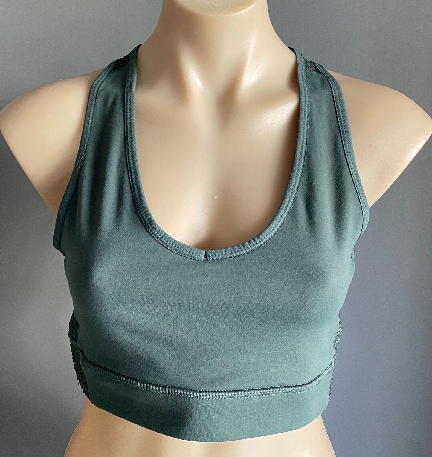 ANKO Crop Bra Top Khaki Green Medium Support Racer Back Size 14 Sports Gym NEW