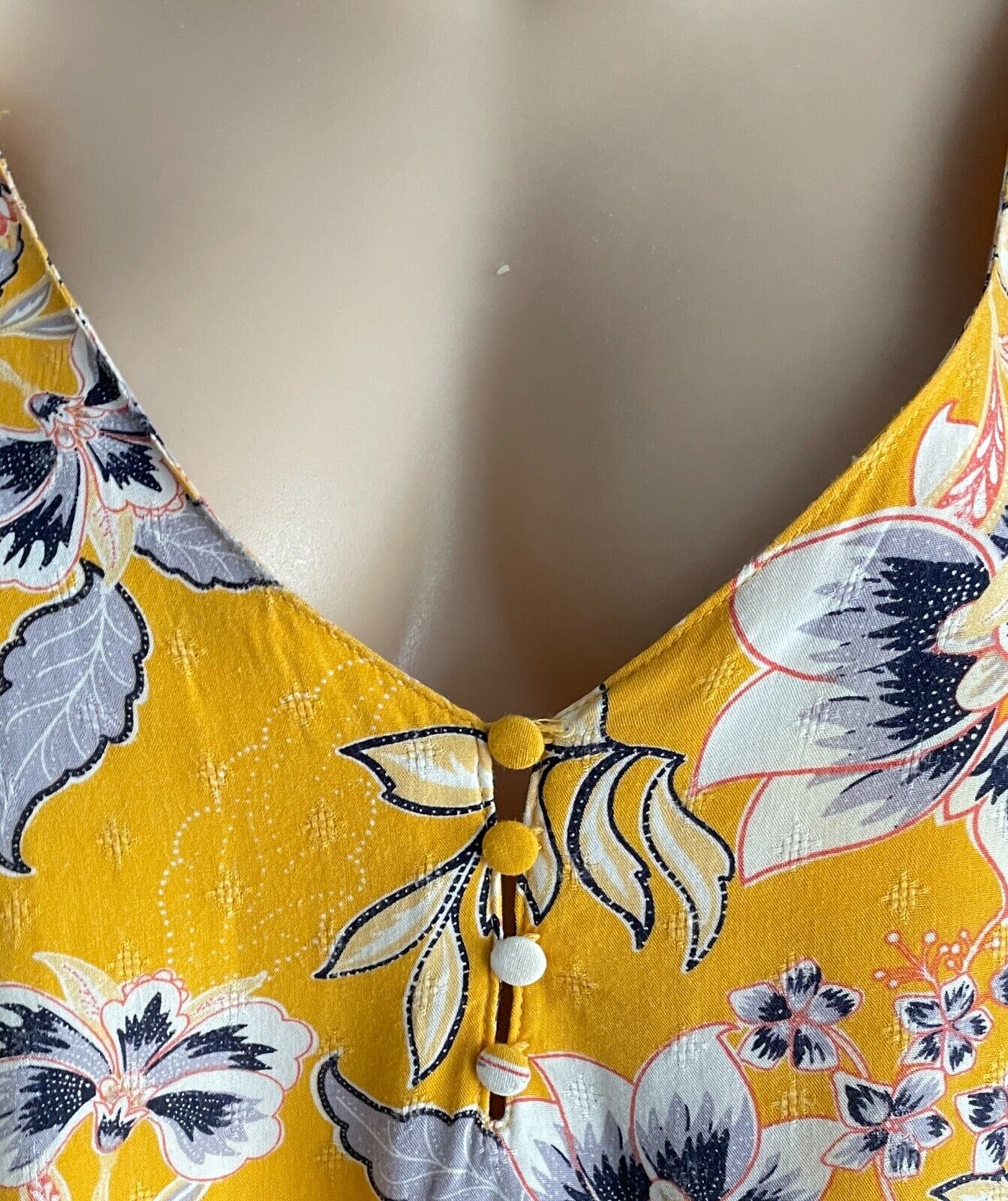 &ME Camisole Mustard Yellow Floral Thin Strap Button Trim Top Size 14 Cami & Me