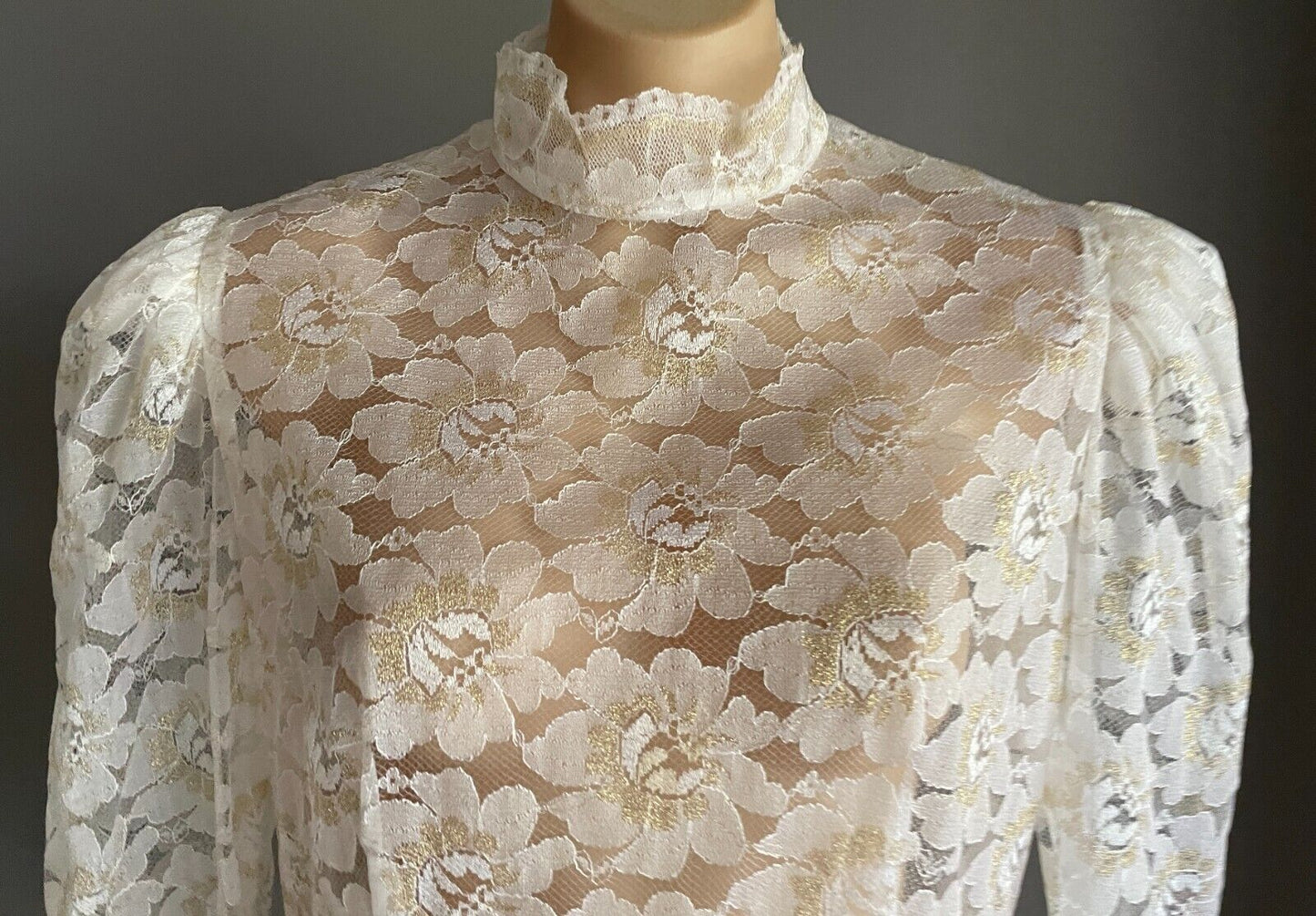 Antique Top White Lace High Neck L/Sleeve Blouse Gold Glitter Highlights Size 10