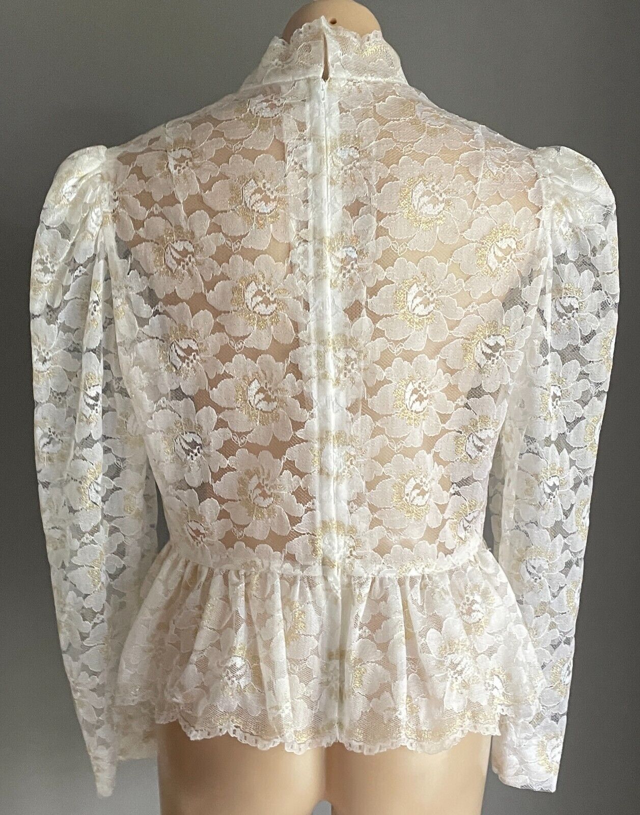 Antique Top White Lace High Neck L/Sleeve Blouse Gold Glitter Highlights Size 10
