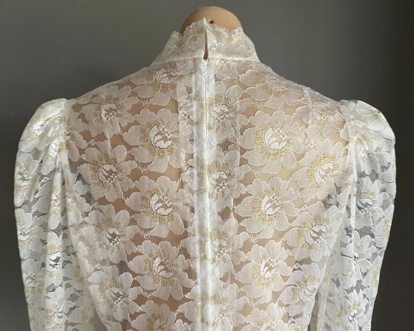 Antique Top White Lace High Neck L/Sleeve Blouse Gold Glitter Highlights Size 10