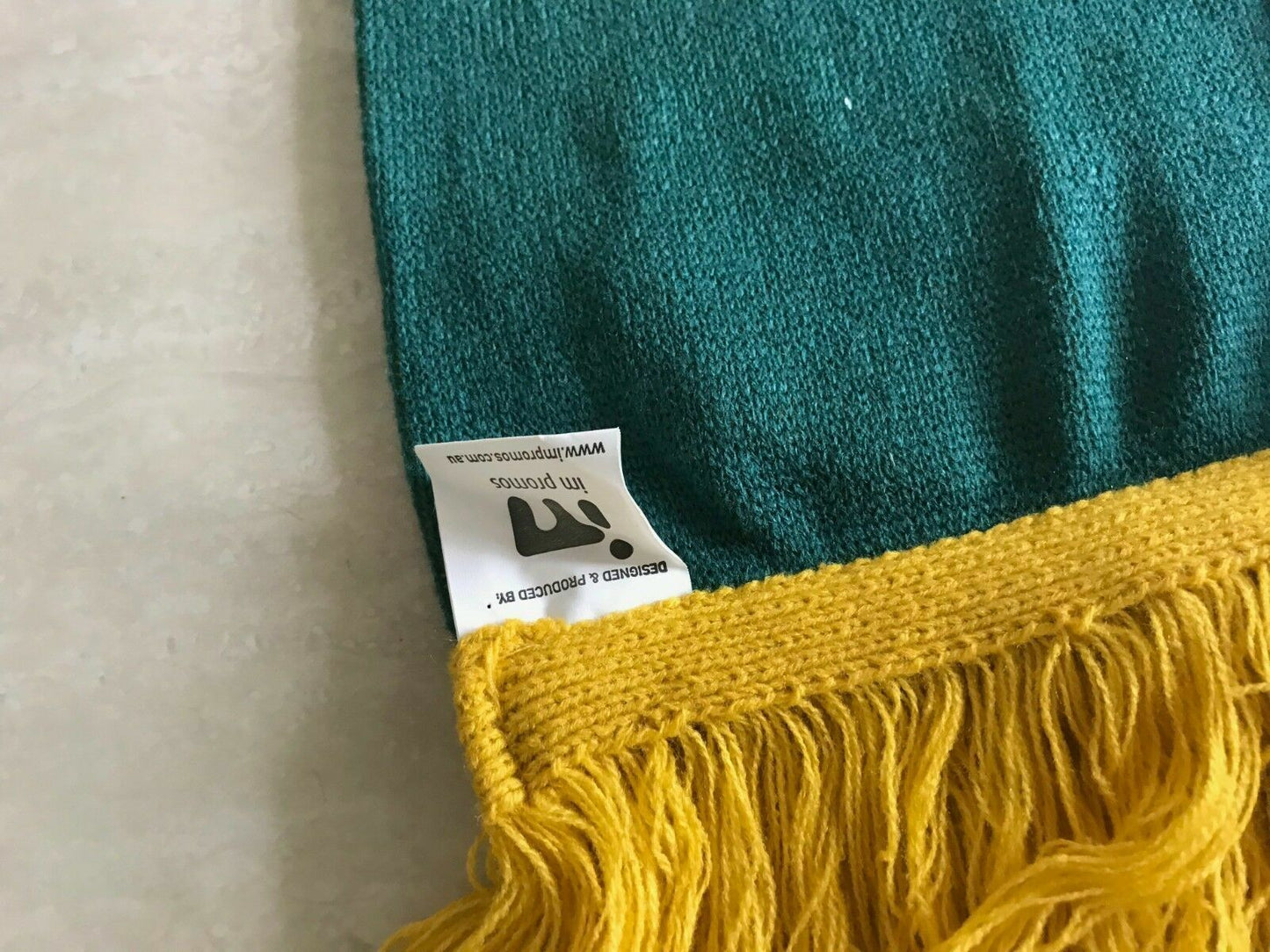 Fan Scarf WALLABIES Official Green Gold Australian 2016 England Tour Knit Fringe