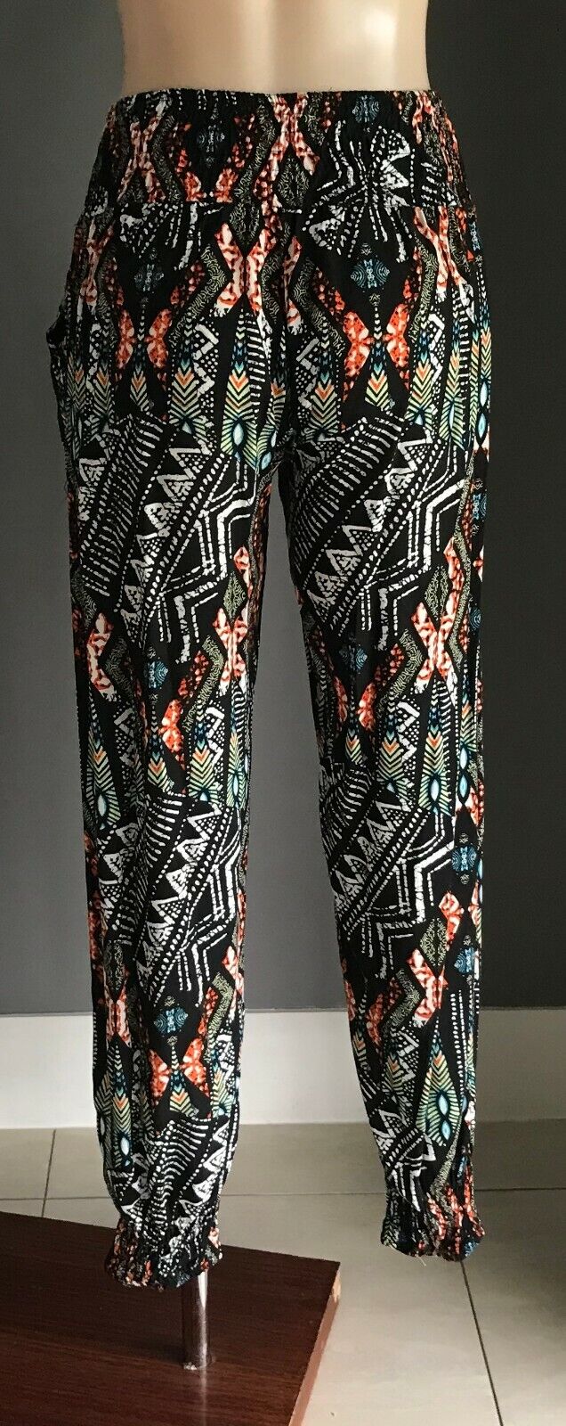 Ladies Size 10 Pants HAREM Black & MultiColoured Print Elastic Waist & Cuffs