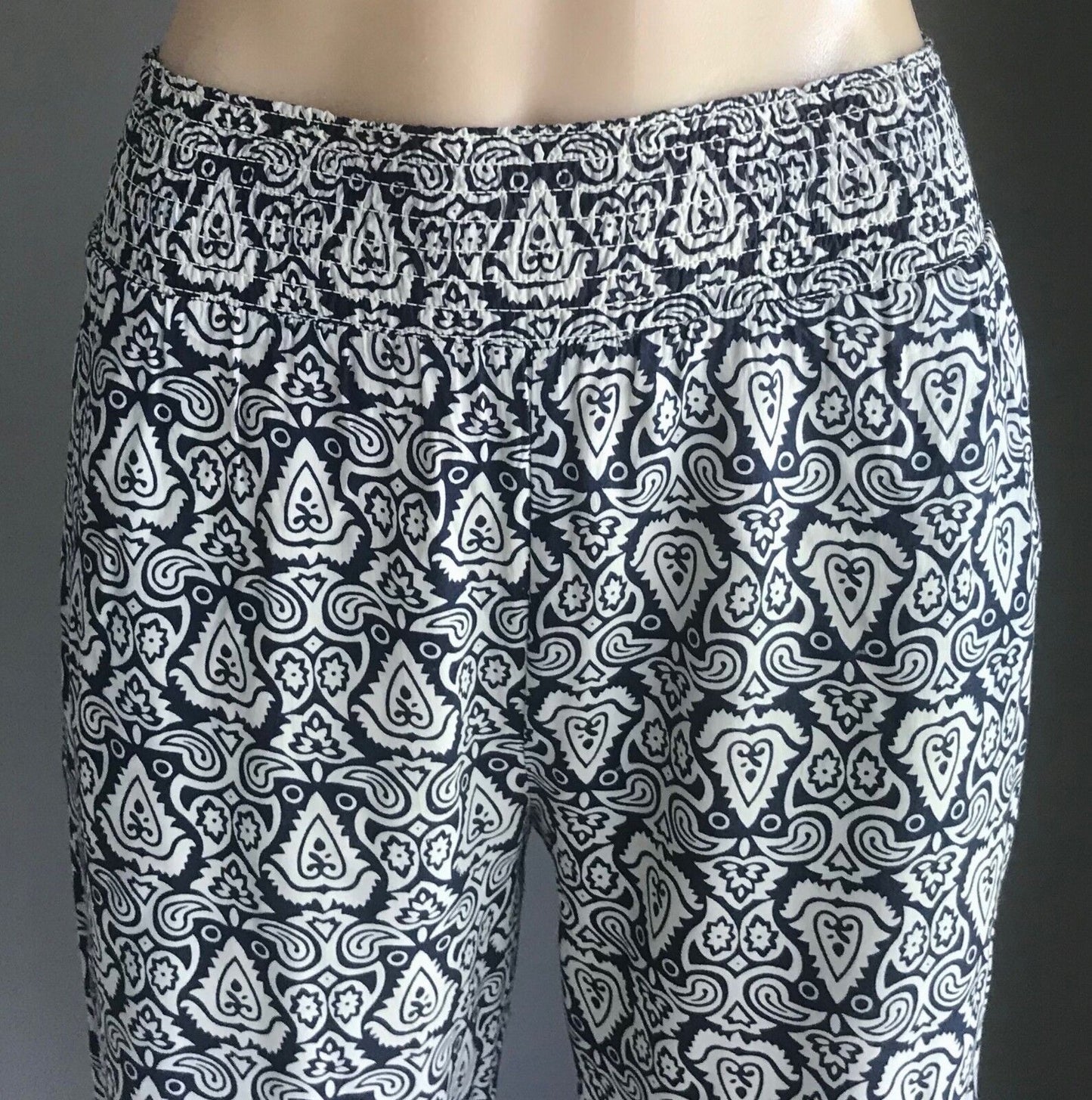 BLUE JADE Ladies Size 10 Pants Harem Pants Navy Beige Print Shirred Waist Cuffs
