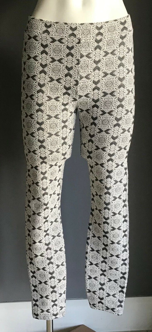 TOPSHOP Pants Grey & White Textured Geo Print Stretch Skinny Leg Ladies Size 10