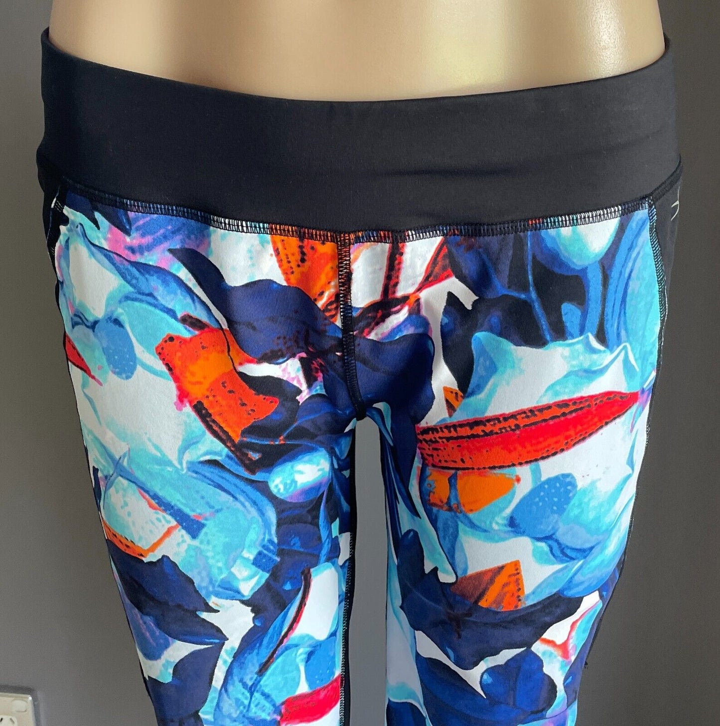 Leggings ASANA Train Full Length Black & Floral Size 16 Moisture Wicking NEW
