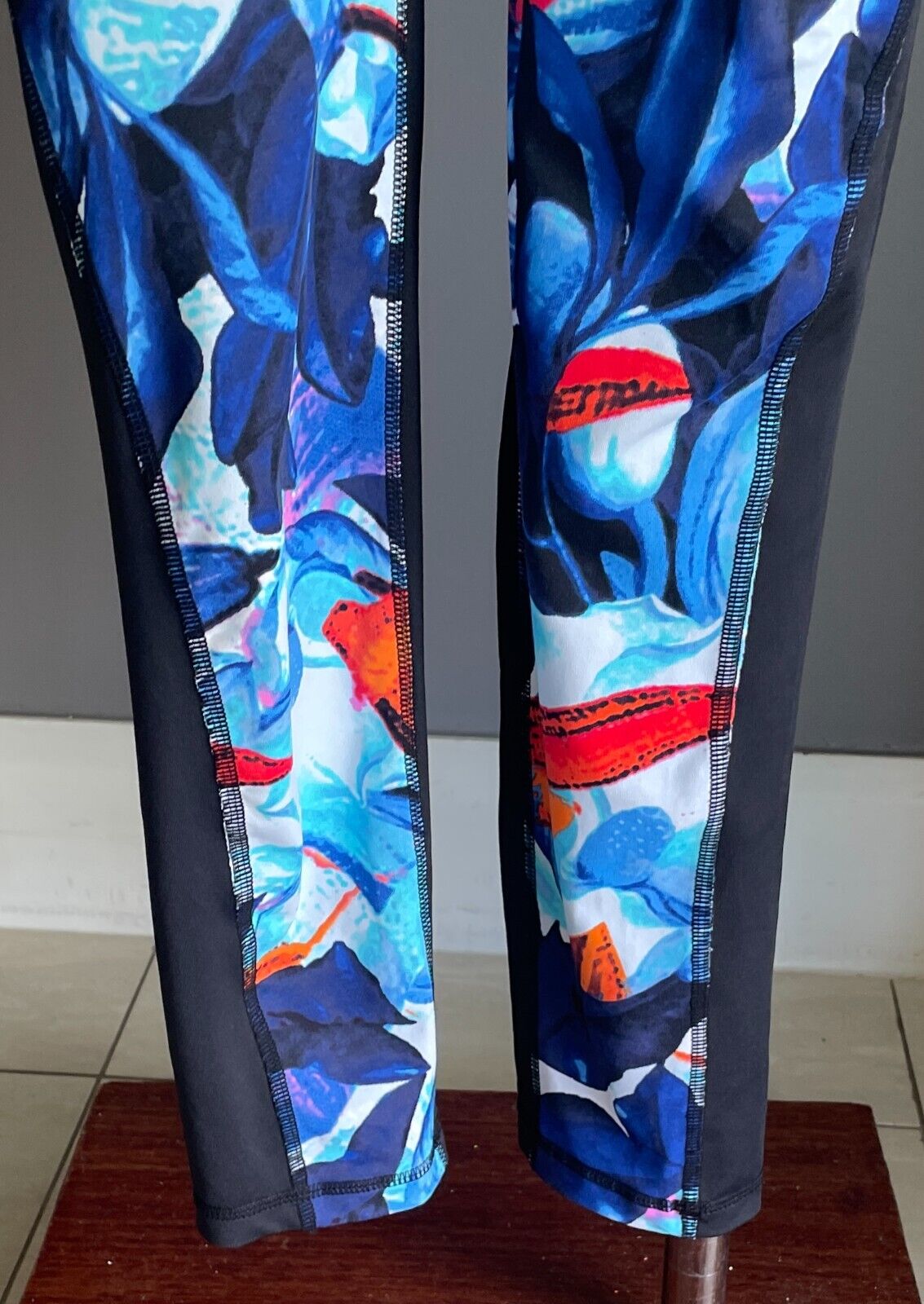 Leggings ASANA Train Full Length Black & Floral Size 16 Moisture Wicking NEW