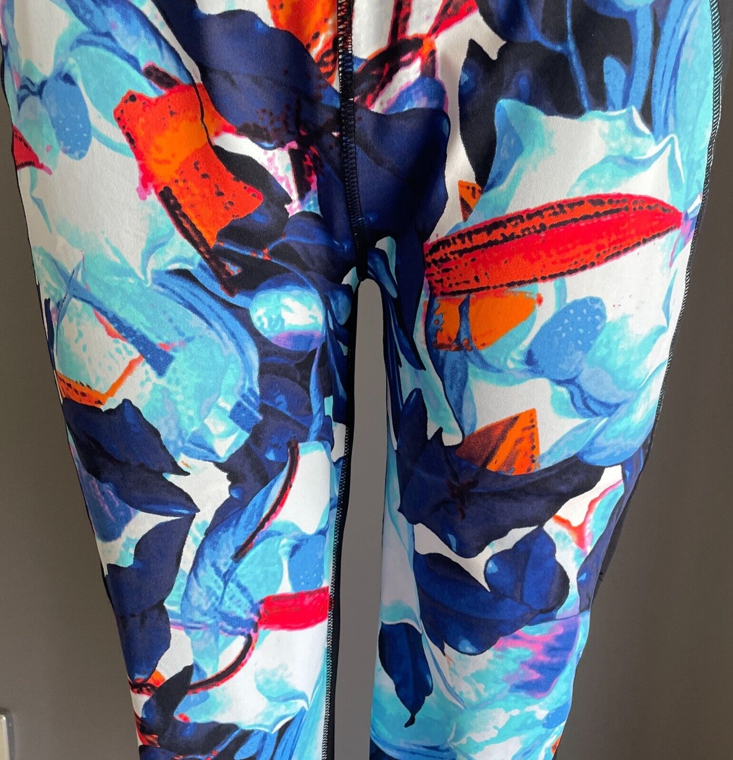 Leggings ASANA Train Full Length Black & Floral Size 16 Moisture Wicking NEW