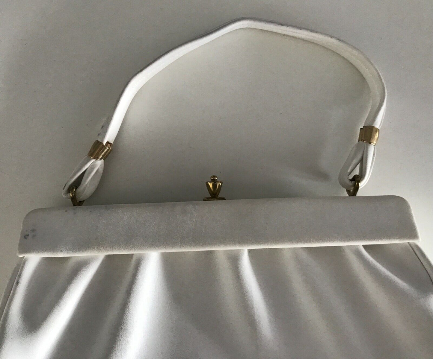 HERMES LEATHERGOODS P/L NSW Handbag White Plastic Vinyl Bag Vintage 1950s