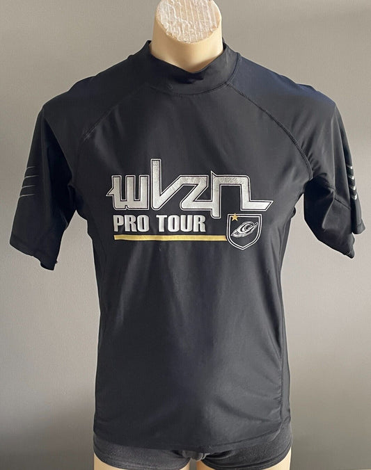 WIZN Pro Tour Mens Rashie Top Black Short Sleeve Logo Branded Rash Vest Size XL