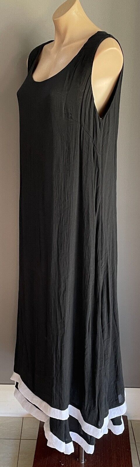 Maxi Dress BEE KEEPERS Black & White Hem Trim Sleeveless A-Line Size 14