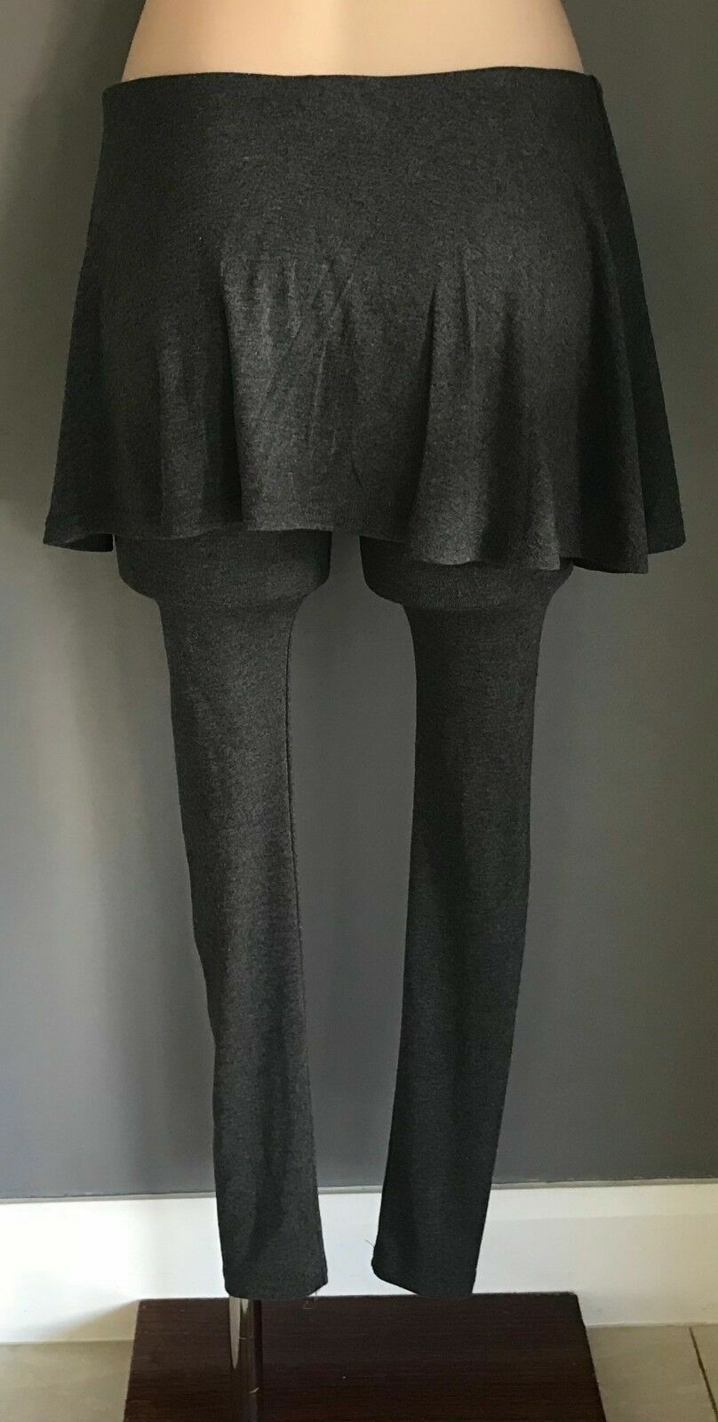 GOGO TOM"S Leggings Grey Twofer Skirt Pants 7/8 Sports Sz 8 10 Dance