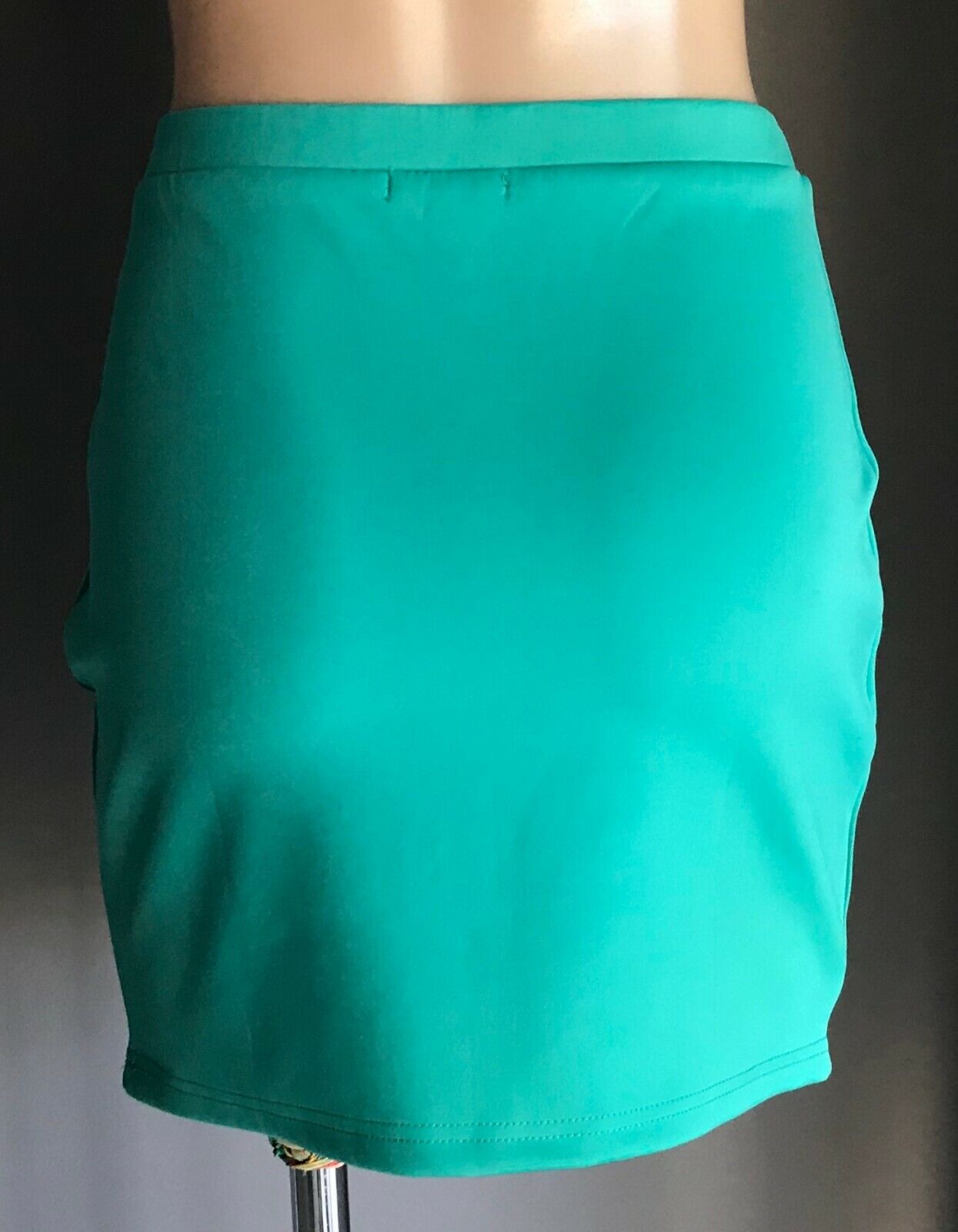 VALLEYGIRL Stretch Mini Skirt Embellished w Gold Stud Trim Aqua Green Size M 10