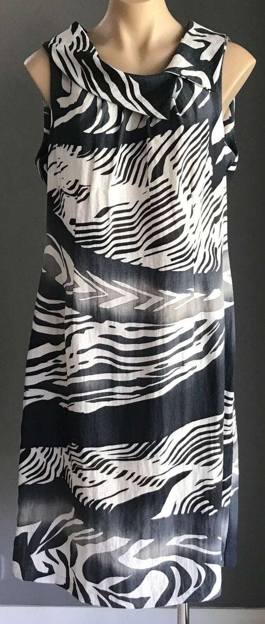 GORDON SMITH Dress Black Grey White Silver Print Oversized Collar Shift Size 14