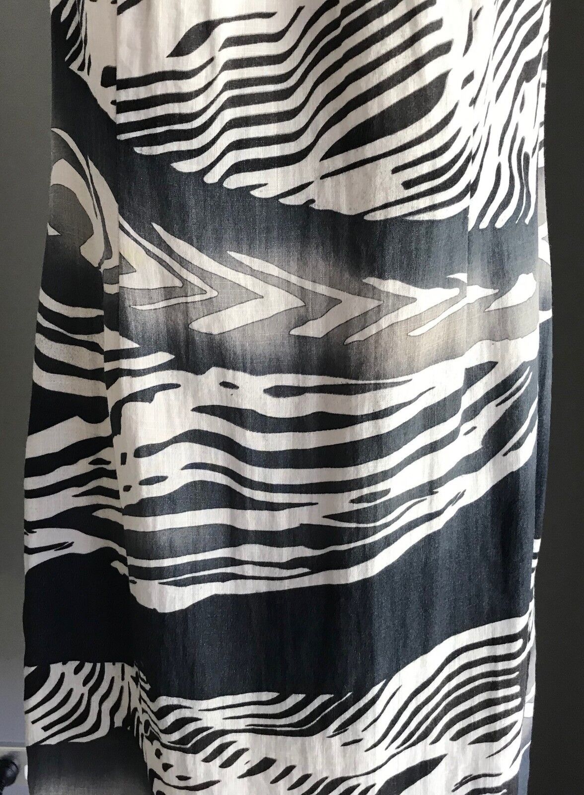 GORDON SMITH Dress Black Grey White Silver Print Oversized Collar Shift Size 14