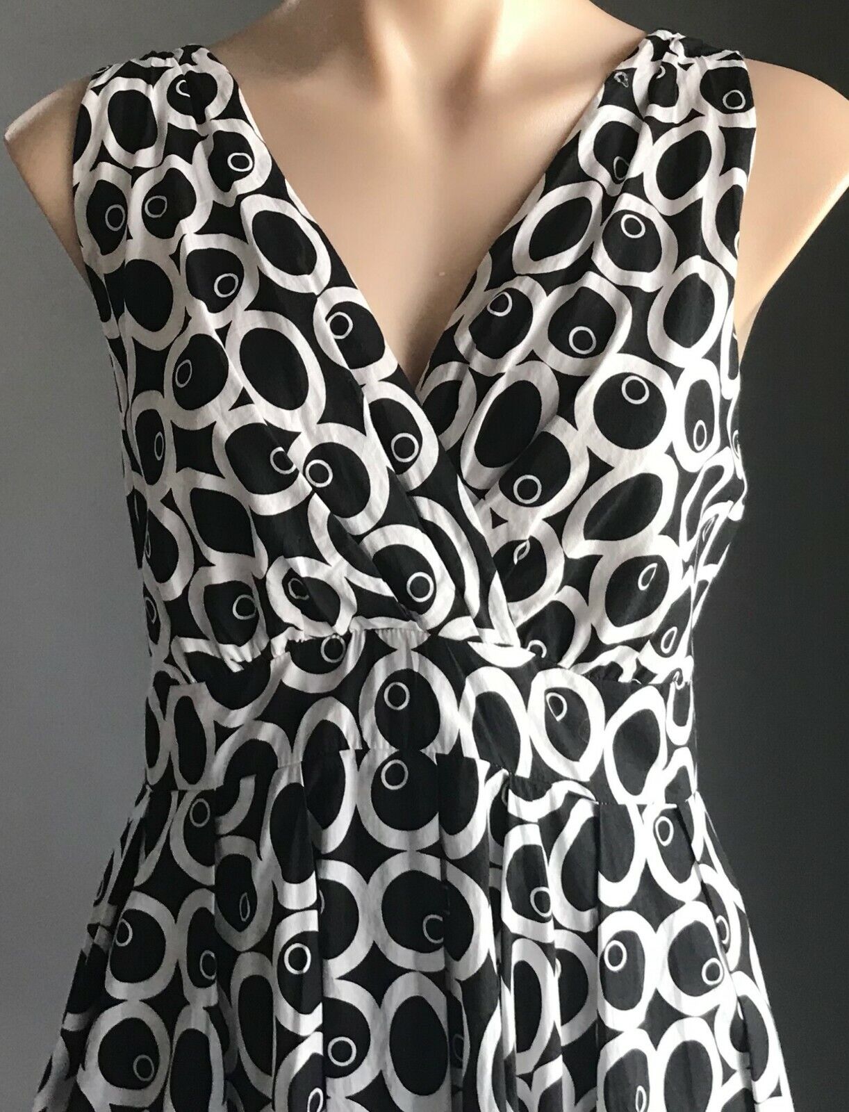 COCO MODA DRESS High Waist Black & White Circle Sleeveless Ladies Size 14