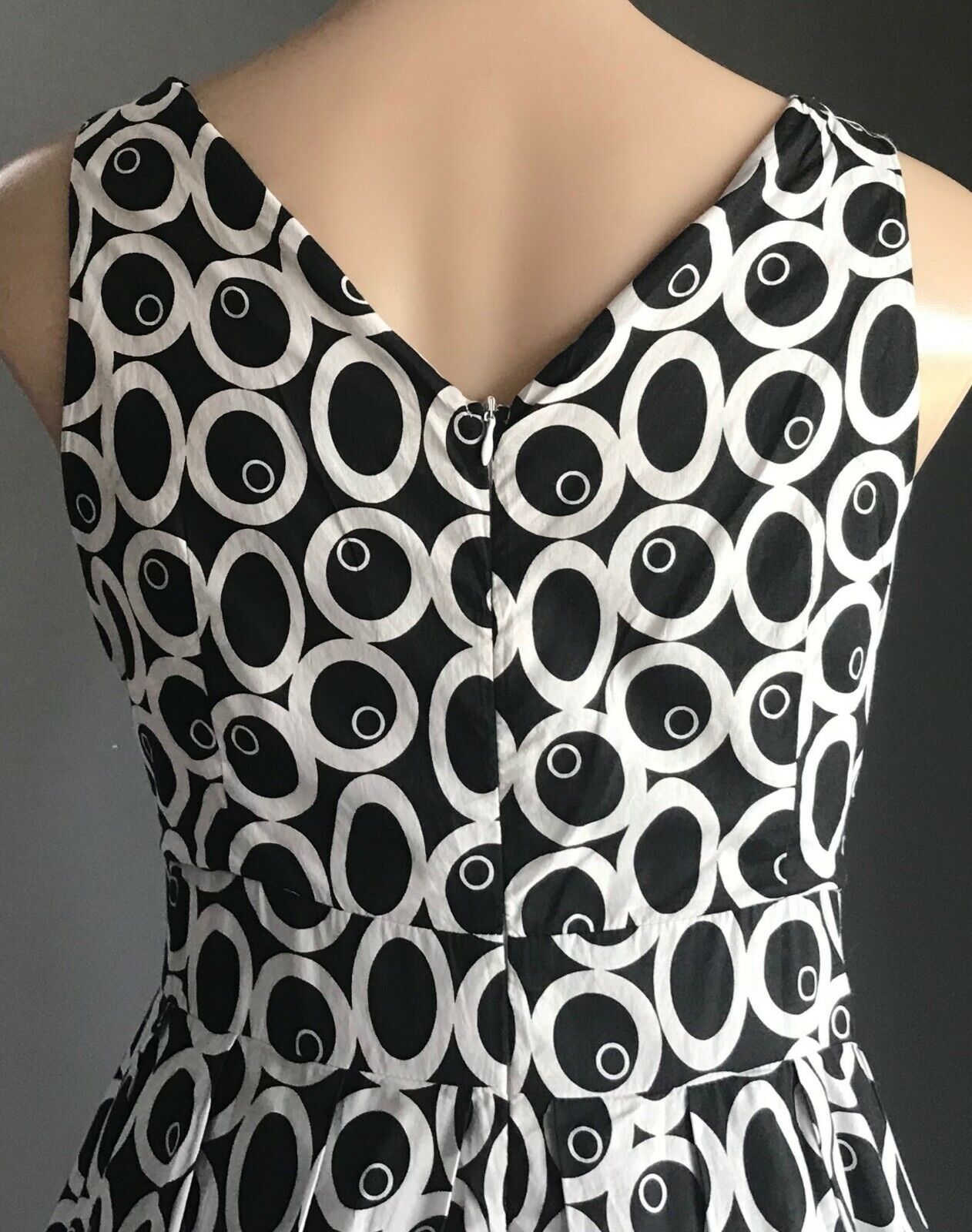 COCO MODA DRESS High Waist Black & White Circle Sleeveless Ladies Size 14