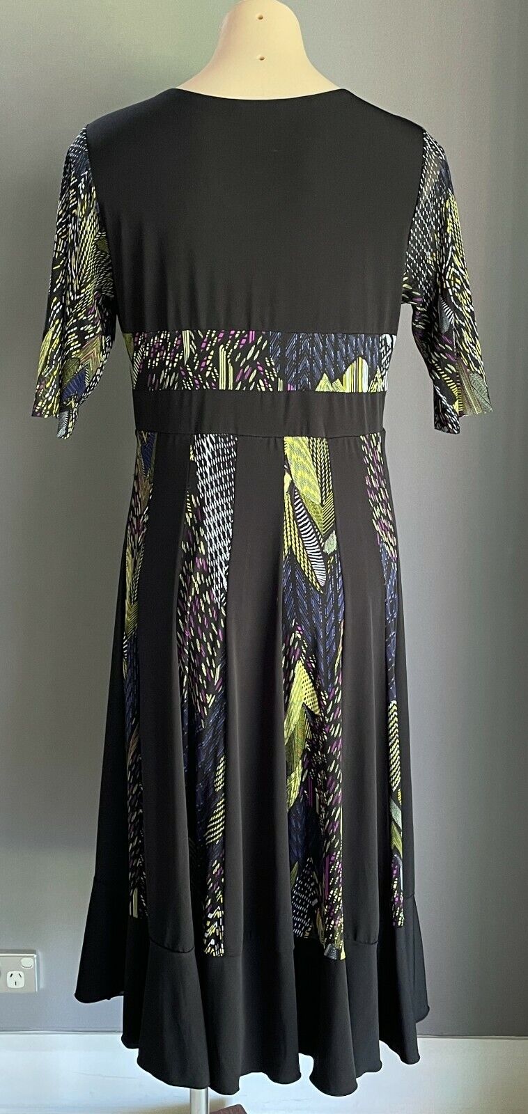 SASH Dress Black & MultiColoured Mesh Net Insert 3/4 Sleeve Empire Waist Size 14