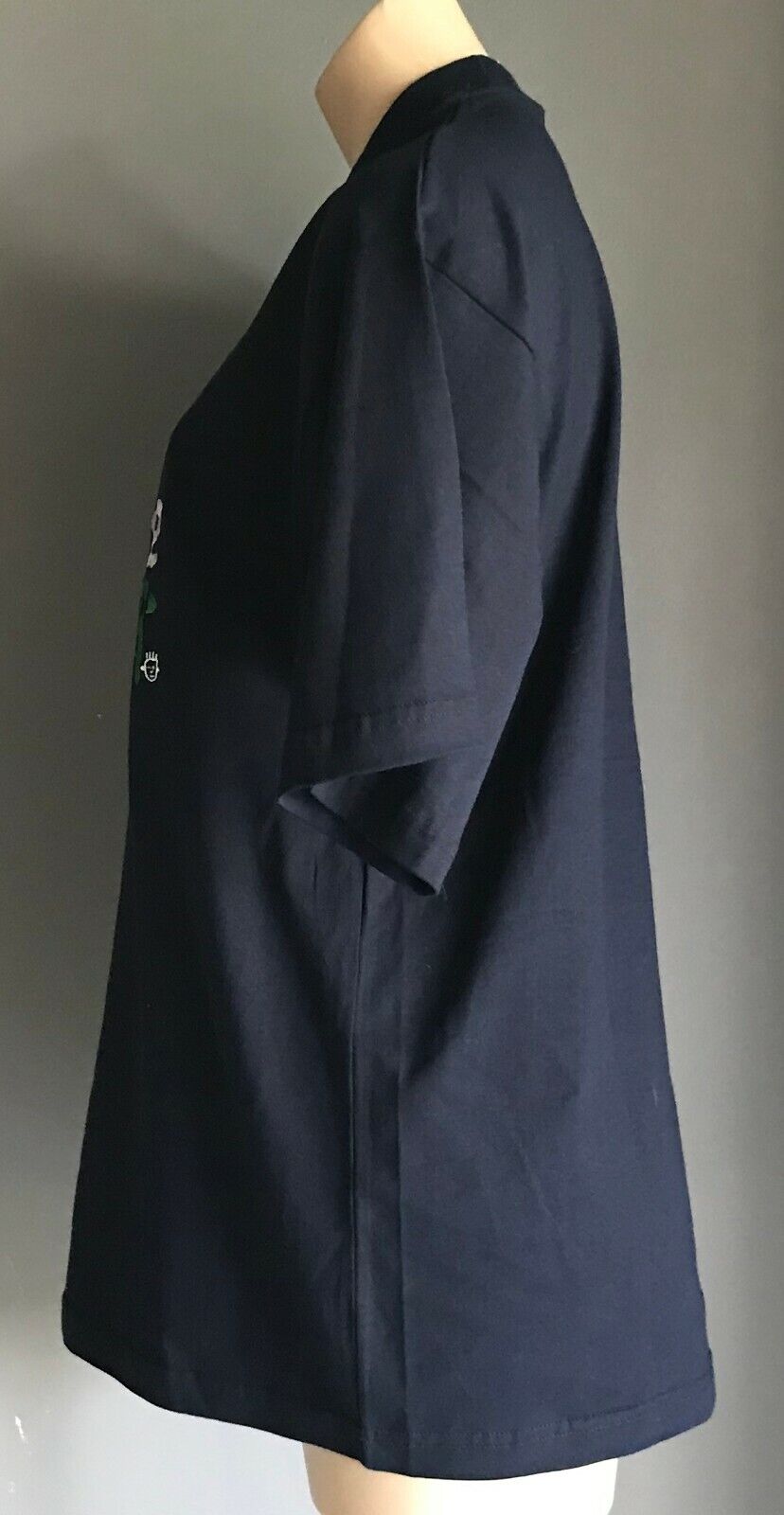 Unisex "Celebrate Children" T-Shirt Embroidered Logo Motif Size L Navy Blue NEW